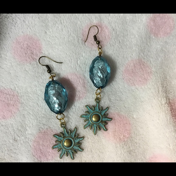 SOLD! Verdigris Sun Dangle Earrings - Picture 3 of 6